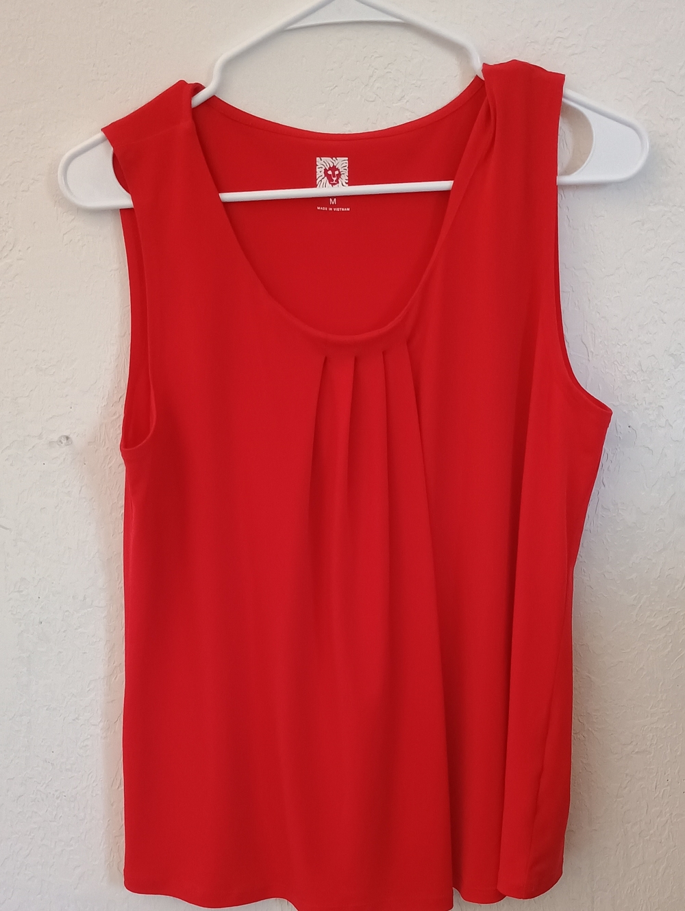 Anne Klein Red Pleated Scoop Neck Tank